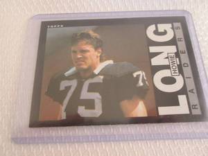 lot 24 image: 1985 Topps Howie Long Card...