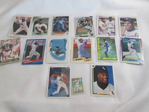 lot 27 image: Assorted Bo Jackson Cards...
