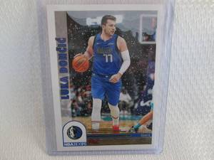 lot 47 image: 2021-22 Hoops Luka Doncic Card...