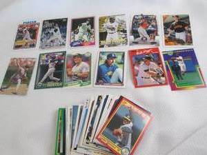 lot 106 image: Assorted Baseball Star Cards...