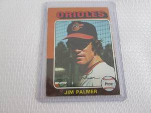 lot 107 image: 1975 Topps Jim Palmer Card...