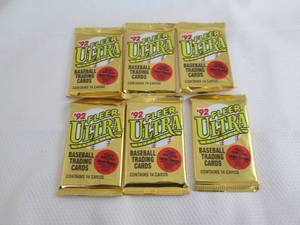 lot 194 image: 6-1992 Fleer Ultra Baseball Packs...