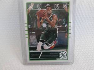 lot 222 image: 2020-21 Classics Giannis Antetokoun...