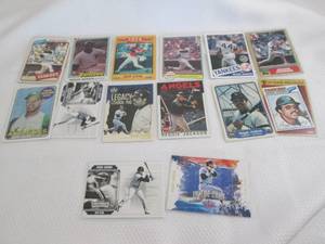 lot 229 image: Reggie Jackson Cards...