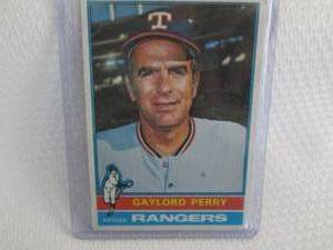 lot 234 image: 1976 Topps Gaylord Perry Card...