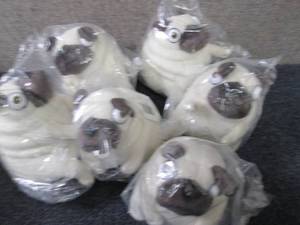 lot 251 image: 6 Small Plush Pugs...