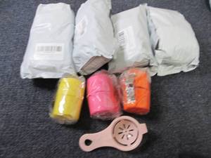 lot 275 image: 5 Sets-4 pc Egg Shell Opener Sets R...