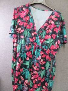 lot 298 image: 2XL Ladies Coverup...