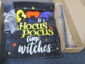 lot 376 image: Lit Halloween Garden Flag...