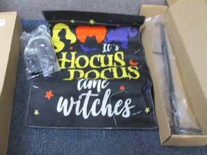 lot 378 image: Lit Halloween Garden Flag...