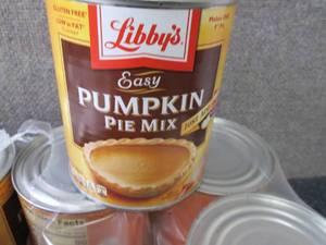 lot 420 image: 6- 30 oz Libbys Easy Pumpkin Pie M...