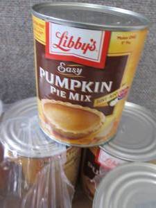 lot 426 image: 6- 30 oz Libbys Easy Pumpkin Pie M...