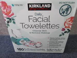 lot 461 image: 180 ct Kirkland Daily Facial Towele...