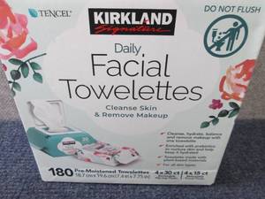 lot 462 image: 180 ct Kirkland Daily Facial Towele...