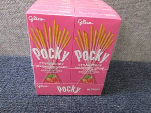 lot 466 image: Pocky Cream Covered Biscuit Sticks ...