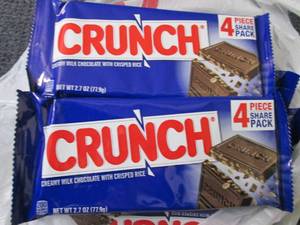 lot 514 image: 12- 2.7 oz Crunch Bars...