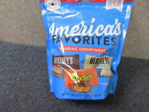 lot 524 image: 17.6 oz Americas Favorites...