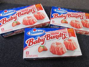 lot 569 image: 3- 10 oz Hostess Strawberry Cheesec...