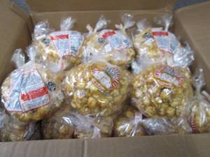 lot 590 image: Garys Gourmet Soft Caramel Corn Ba...