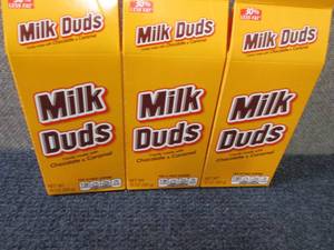 lot 595 image: 3- 10 oz Milk Duds...