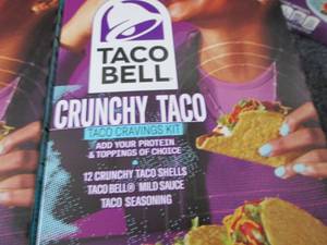lot 603 image: 6- 8.85 oz Taco Bell Cruncht Taco C...