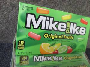 lot 610 image: 12- 5 oz Mike & Ike Original Fruits...