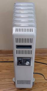 lot 71 image: Lakewood Oil Filled Electric Space Heater