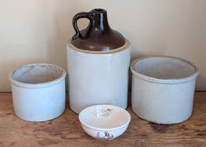lot 98 image: Vintage Stoneware Crocks and Jug