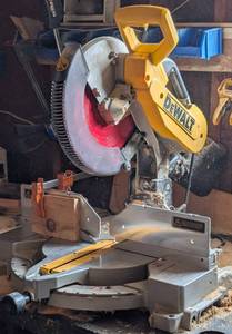 lot 109 image: DeWalt 12 Miter Saw