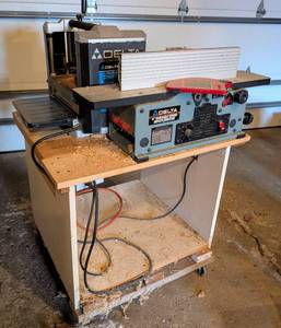 lot 108 image: Delta 12 12 Portable Planer and 6 Bench Jointer