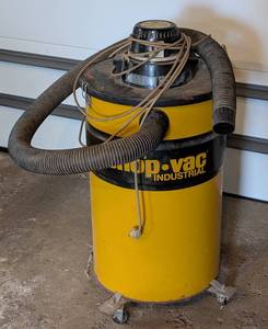 lot 112 image: Industrial Shop Vac