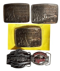 lot 140 image: Collectable Belt Buckles including United Air Force, Minnesota Twins and More