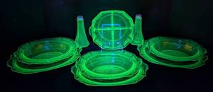 lot 12 image: Assorted Anchor Hocking Princess Uranium Serving Dishes