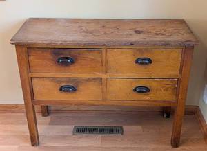 lot 20 image: Antique Wood Console Cabinet Table