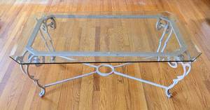 lot 9 image: Elegant Glass Topped Coffee Table