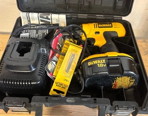 lot 95 image: DeWalt Drill Cordless Adjustable Clutch Driver  Drill