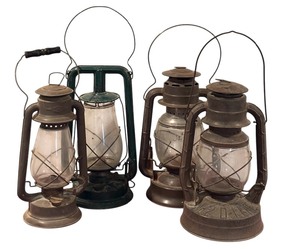 lot 77 image: Four Vintage Lanterns Including Dietz, Norleigh Diamond and More
