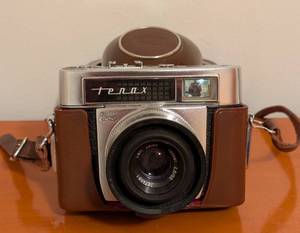 lot 145 image: Vintage Tenax Zeiss 35mm Camera