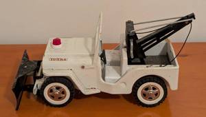 lot 151 image: Vintage Tonka Jeep Wrecker