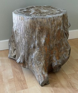 lot 27 image: Decorative Stump Side Table