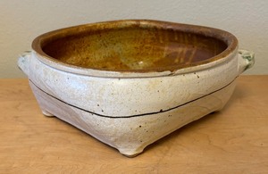 lot 87 image: Handcrafted Pottery Bowl