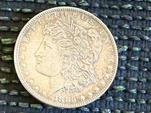 lot 17 image: 1883 Morgan Dollar