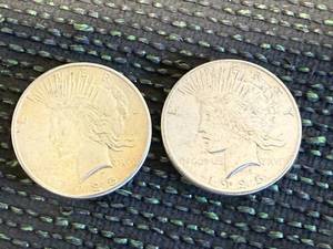 lot 32 image: 2 - 1925 Peace Dollars