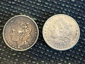 lot 35 image: 2 - 1880 Morgan Dollars