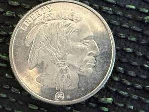 lot 40 image: 1 oz Silver Buffalo Round