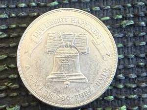 lot 41 image: 1 oz Silver Liberty Round