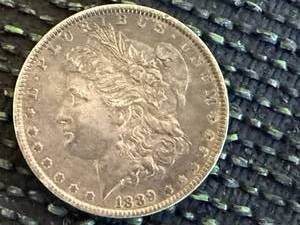lot 53 image: 1889 Morgan Dollar