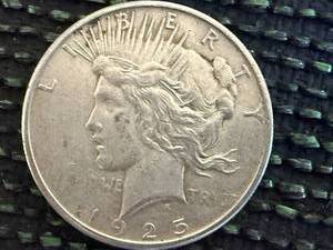 lot 65 image: 1925 Peace Dollar