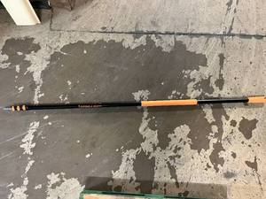 lot 90 image: 24 Extend-a-Reach Telescopic Pole