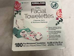 lot 119 image: 180ct Pack of Kirkland Facial Towelettes
